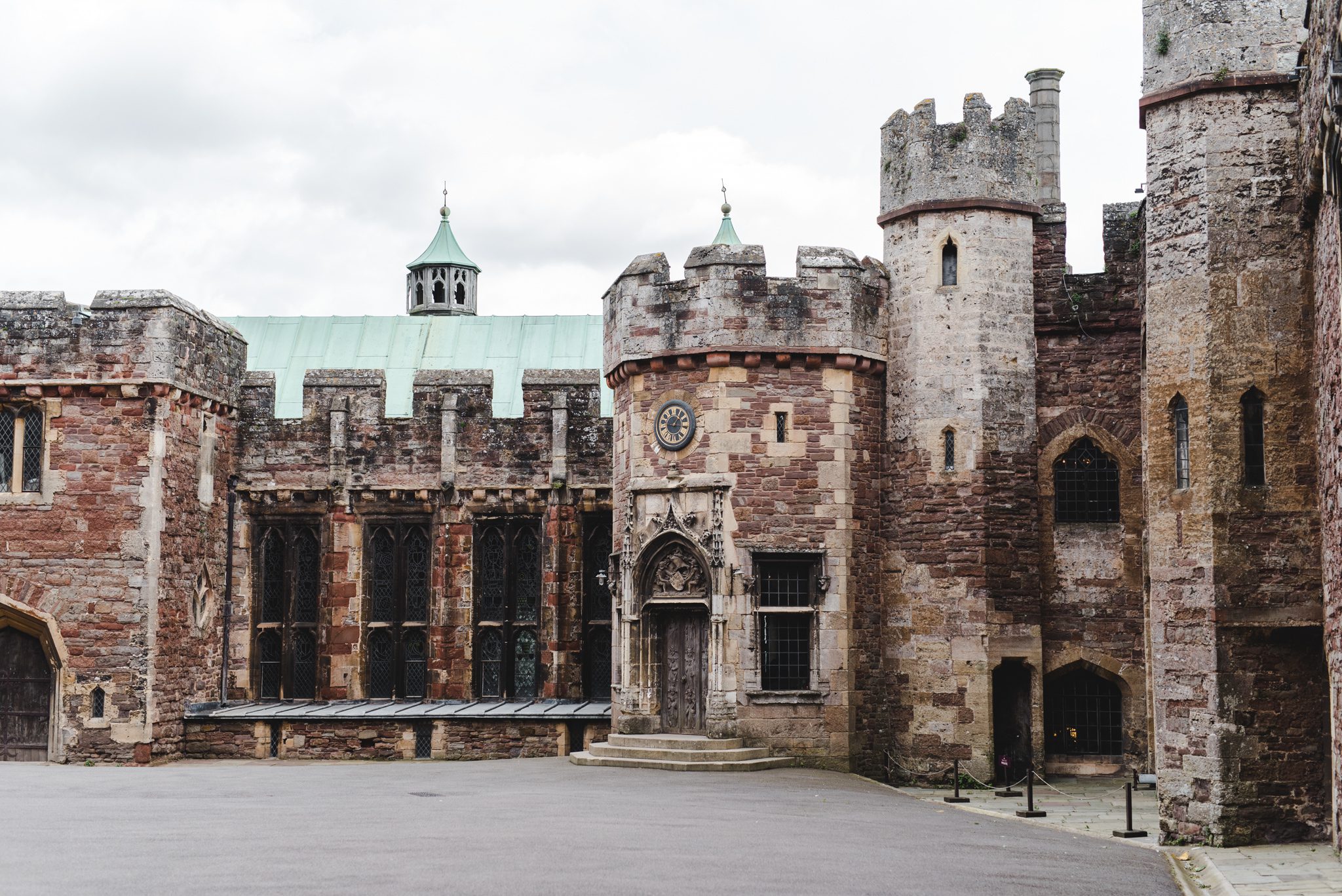 Outside view of Berkeley Castle