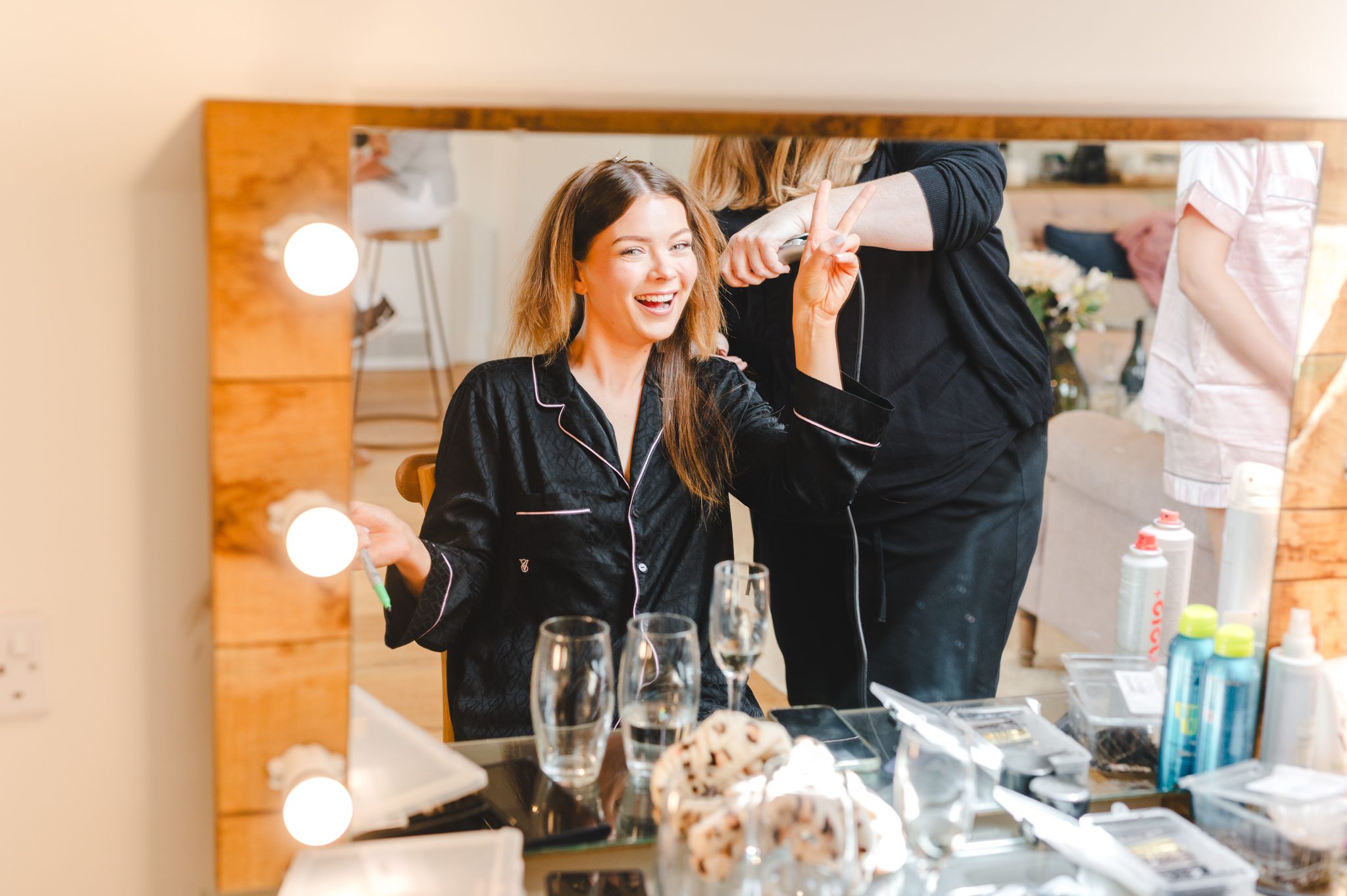 Bridal prep at Hyde House in The Cotswolds