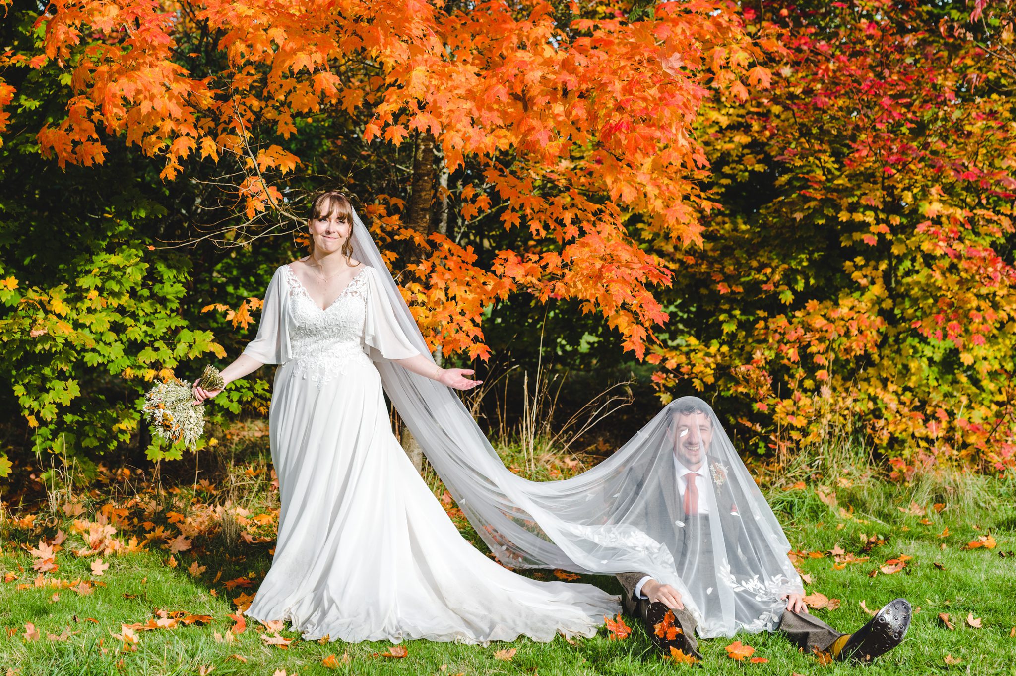 Autumnal wedding photography