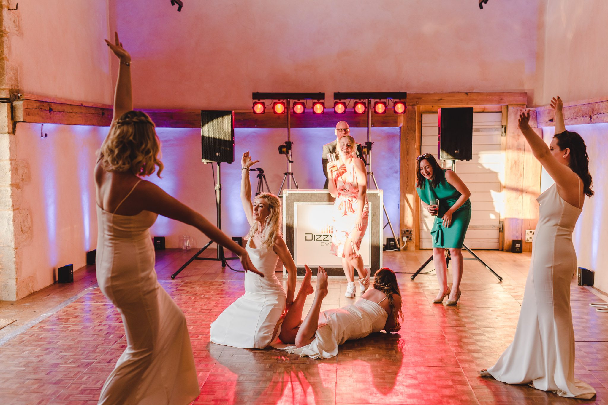 brides,aids dancing